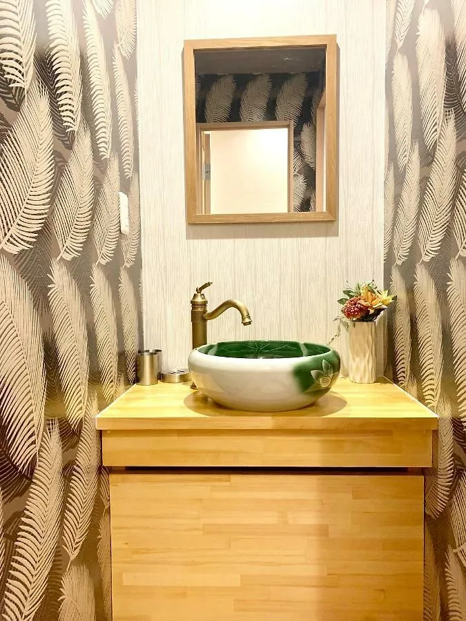 Hanazonokita Ren Villa Osaka Japan